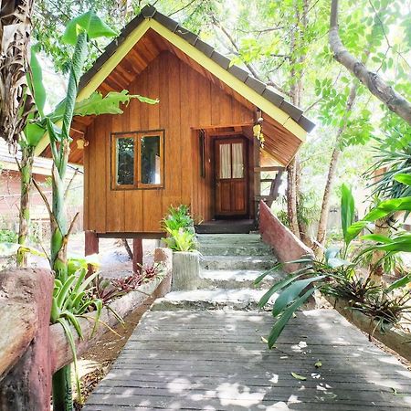 Oyo 604 Ruen Mai Horm Resort Trang Esterno foto