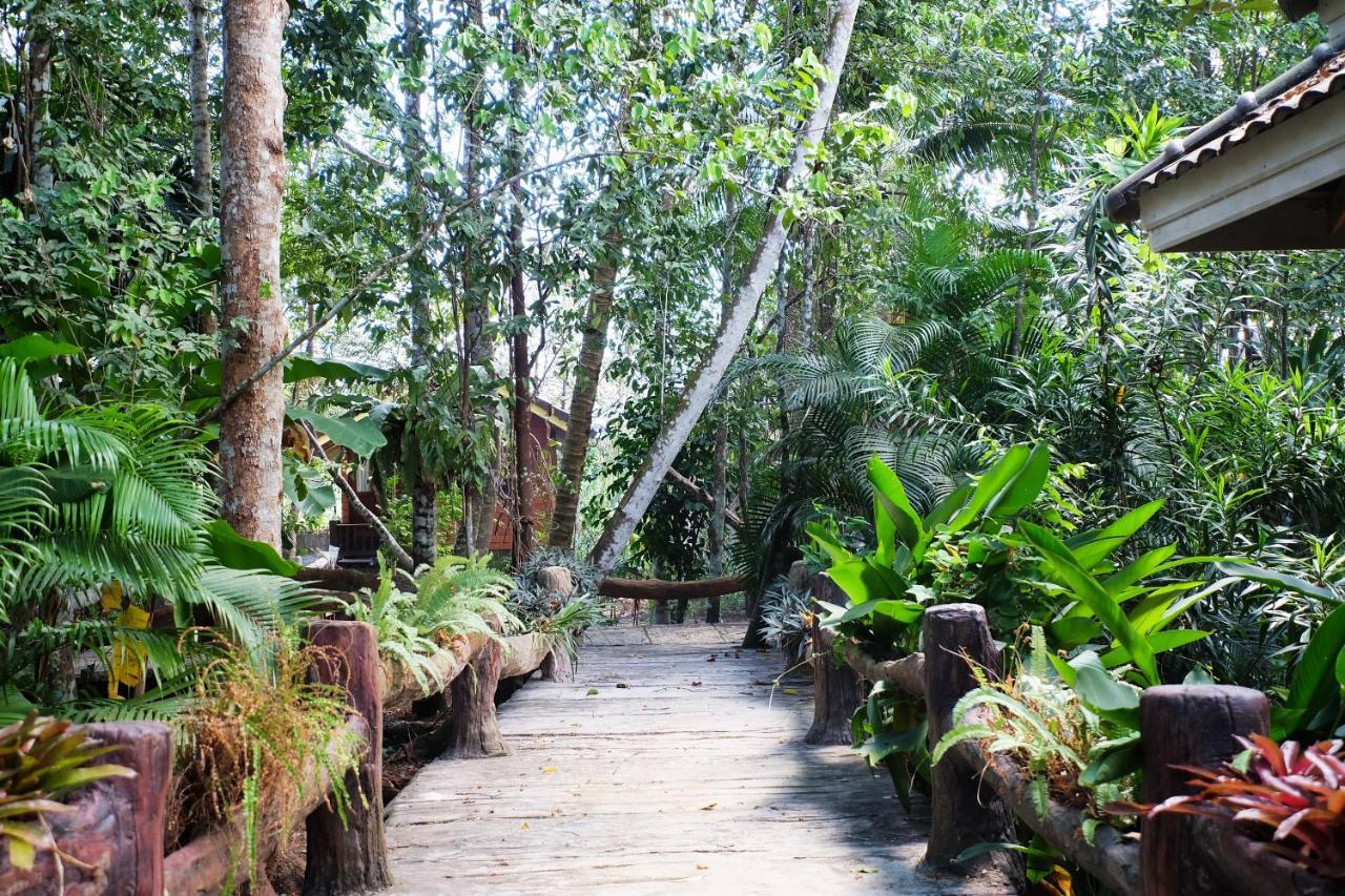 Oyo 604 Ruen Mai Horm Resort Trang Esterno foto
