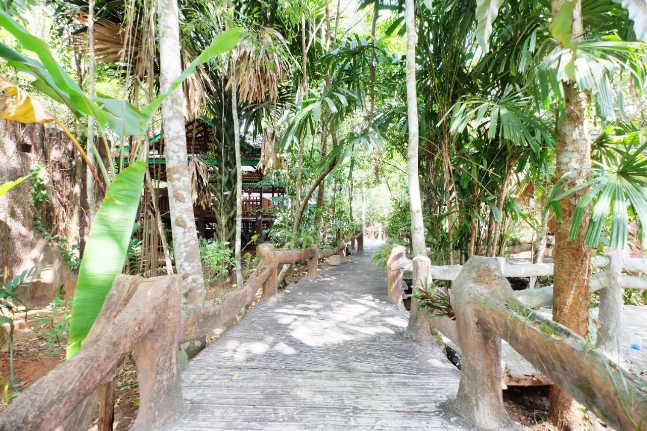 Oyo 604 Ruen Mai Horm Resort Trang Esterno foto